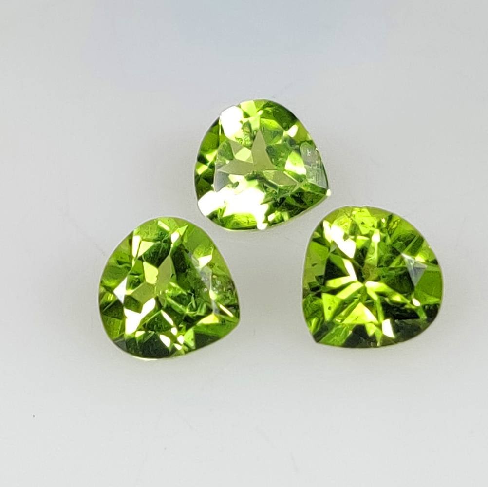 3.74 Ct Natural Green Peridot Pear Cut Set (1 of 2)