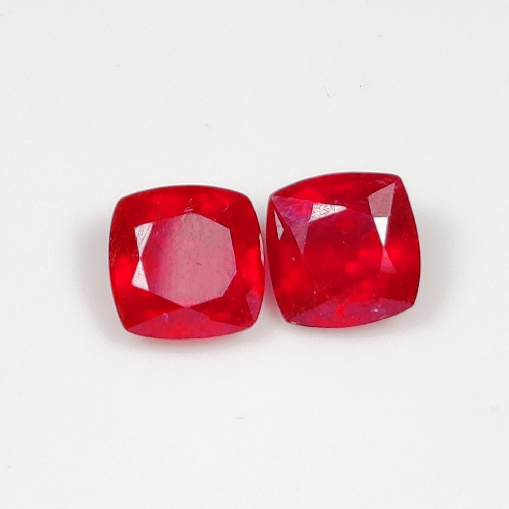 4.26 Ct Natural Pinkish Red Ruby Cushion Cut Pair (1 of 2)