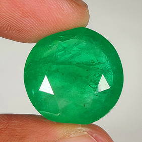 21.70 Ct Natural Zambian Green Emerald Round Cut (1 of 2)