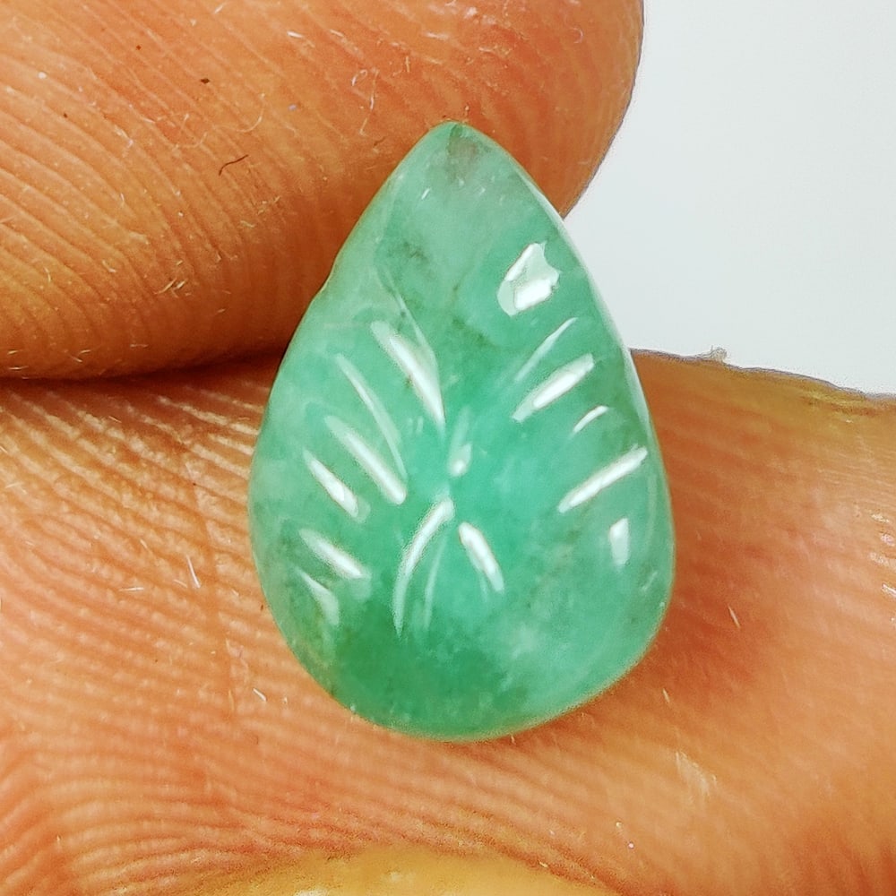 2.28 Ct Natural Green Chrysoprase Pear Carving Cab: Weight - 2.28 Ct / Size - 10.80 x 7.40 x 4.10 mm / Shape - Fancy Pear Carving Cab/ Color - Green / Clarity - Opaque / Origin -Brazil / Treatment - None