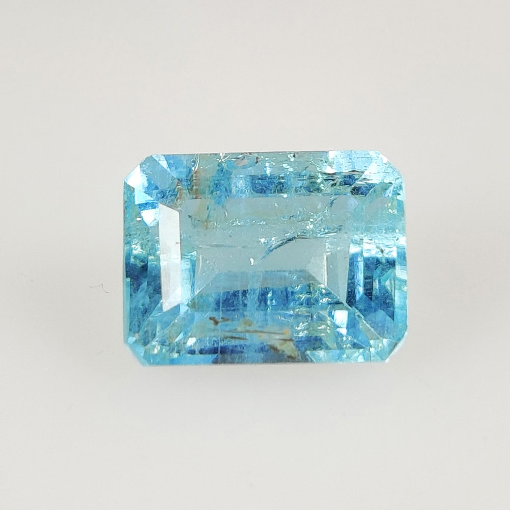 2.96 Ct Natural Aquamarine Octagon cut: Weight - 2.96 Ct / Dimensions - 9.70 x 7.30 x 5.60 mm / Shape - Octagon Cut / Color - baby Blue / Clarity - VVS / Origin -India / Treatment - None