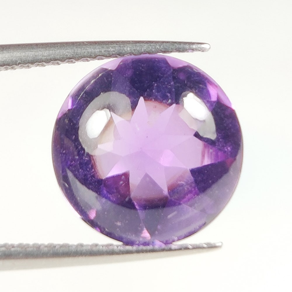 26.02 Ct Natural Green Malachite Round Ball Beads: Weight - 26.02 Ct / Dimensions -7.50 - 7.70 mm / 6 Pc's / Shape - Round Ball Beads / Color - Green / Clarity - Opaque / Origin -Russia / Treatment - None