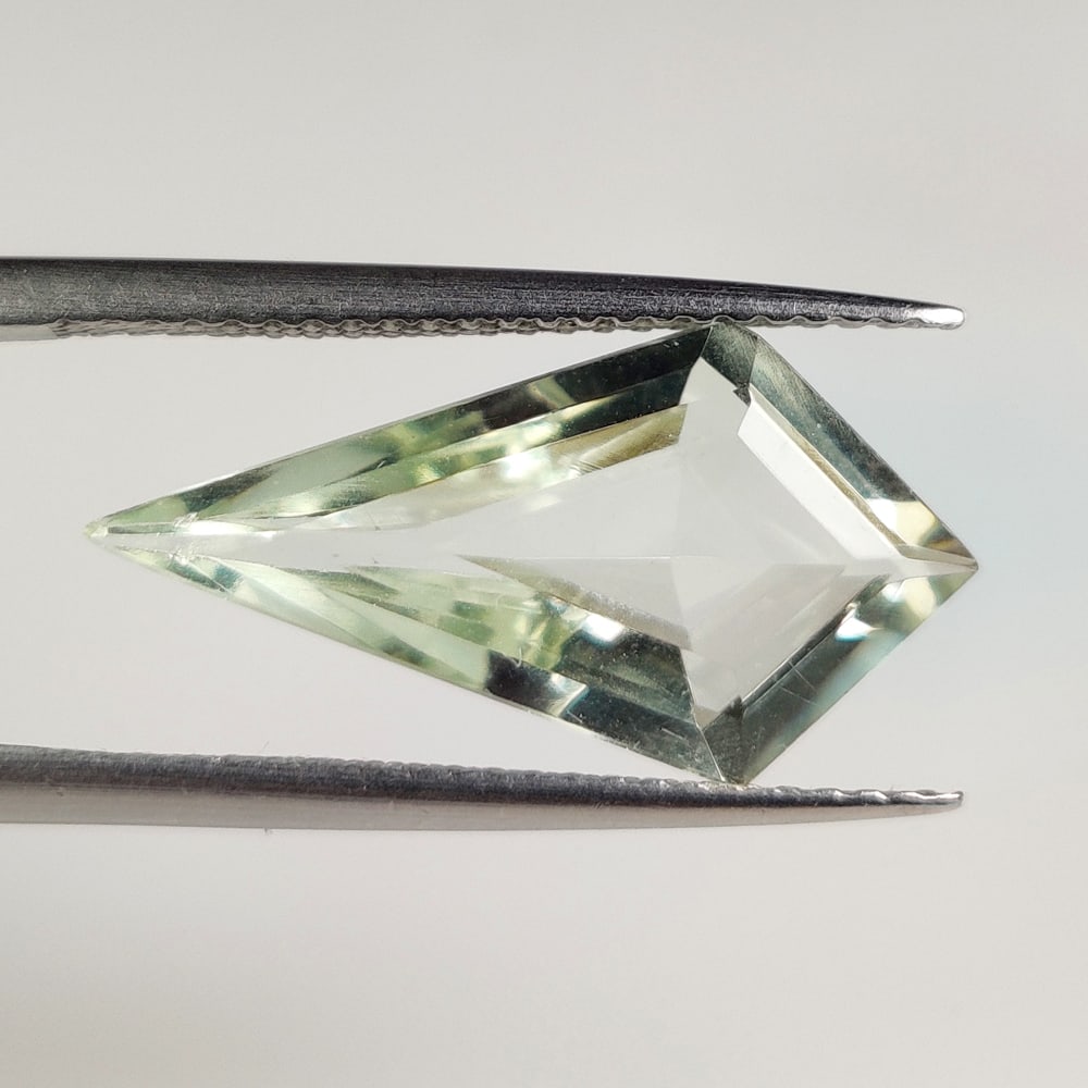 3.81 Ct Natural Green Amethyst Fancy Cut: Weight - 3.81 Ct / Size -19.50 x 10.30 x 5.10 mm / Shape - Pear Cut / Color - Green / Clarity - VVS / Origin - Brazil / Treatment - Heated