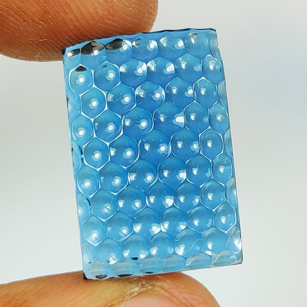 18.40 Ct Natural London Blue Topaz Octagon Carving Cab (1 of 2)