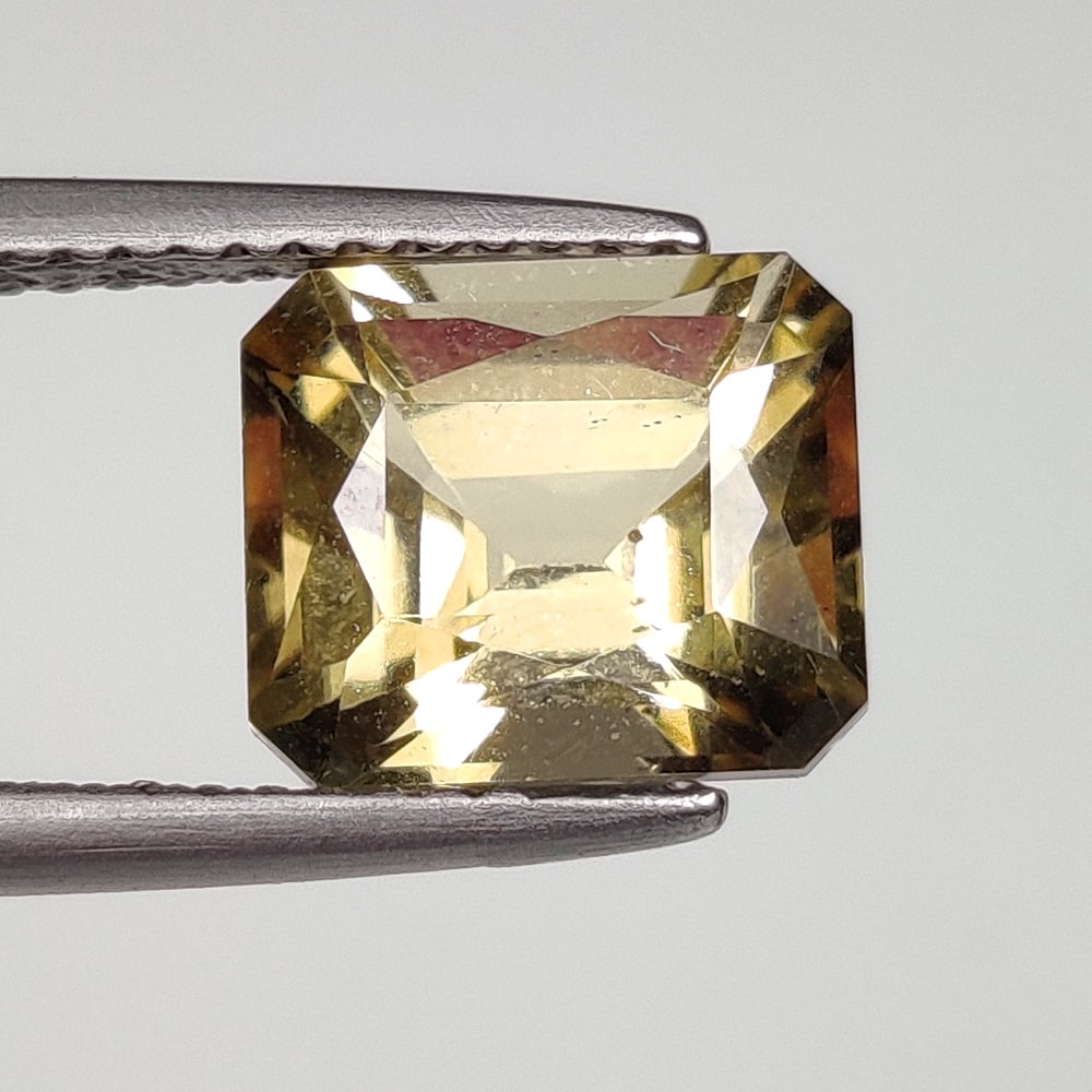 3.23 Ct Natural Scapolite Octagon Cut: Weight - 3.23 Ct / Size - 9.20 x 7.80 x 6.50 mm / Top Class Quality / Octagon Cut / Origin - Brazil / Treatment - None