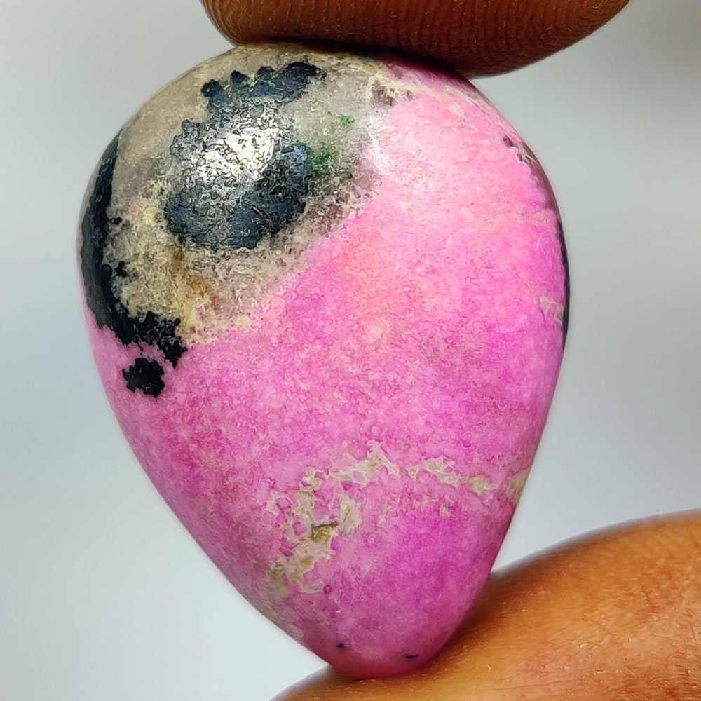 27.60 Ct Natural Cobalt Calcite Pear Cab: weight - 27.60 Ct / Size - 26.00 x 18.60 x 7.50 mm / Shape - Excellent Pear Cab / Origin - Brazil / Treatment - None