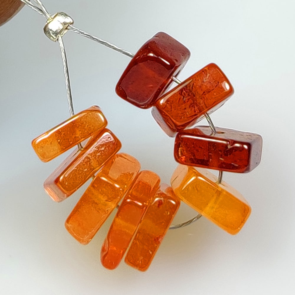 17.08 Ct Natural Orange Hessonite Garnet Square Cut Beads: Weight - 17.08 Ct / Size - 5.50 - 6.70 mm / 9 Pc's / Shape - Square Cut Beads / Clarity - SI / Origin - Nigeria / Treatment - None