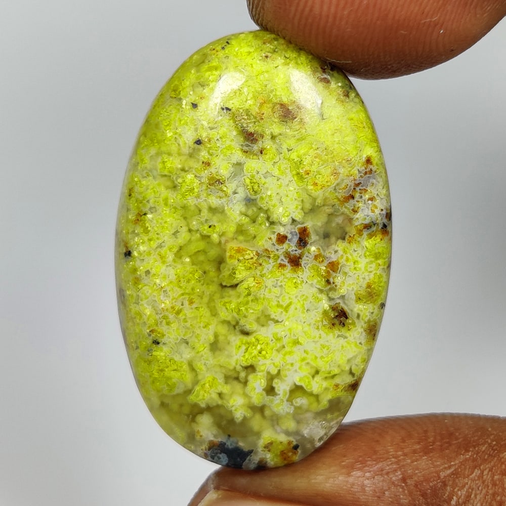 21.82 Ct Natural Lemon Chrysoprase Oval Cab: Weight - 21.82 Ct / Size - 30.00 x 18.80 x 5.70 mm / Shape - Oval Cab / Color - Green / Clarity - Opaque / Origin -Brazil / Treatment - None