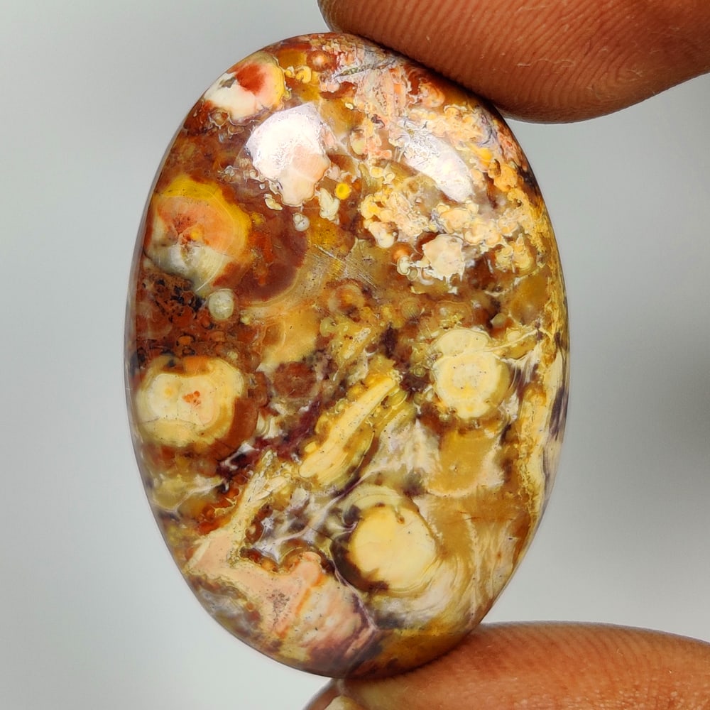29.03 Ct Natural Jasper Quartz Oval Cab: weight - 29.03 Ct / Size -31.00 x 21.00 x 6.20 mm / Shape - Excellent OVal Cab / Origin - Brazil / Treatment - None
