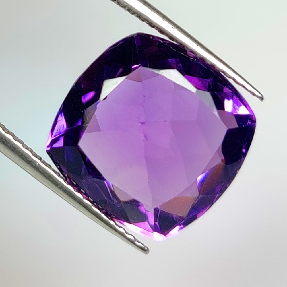 8.07 Ct Natural Purple Amethyst cushion Cut: Weight - 8.07 Ct / Size - 13.10 x 13.00 x 7.40 mm / Shape - Cushion Cut / Color - Purple / Clarity - VVS / Origin -Brazil / Treatment - Heated
