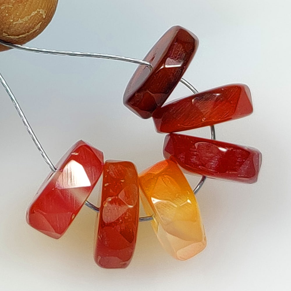 9.67 Ct Natural Orange Carnelian Round Cut Beads: Weight - 9.67 Ct / Dimensions - 7.80 - 8.20 mm / 6 Pc's / Shape & Cut - Round Cut Beads / Transparency - Semi - Opaque / Origin - Brazil