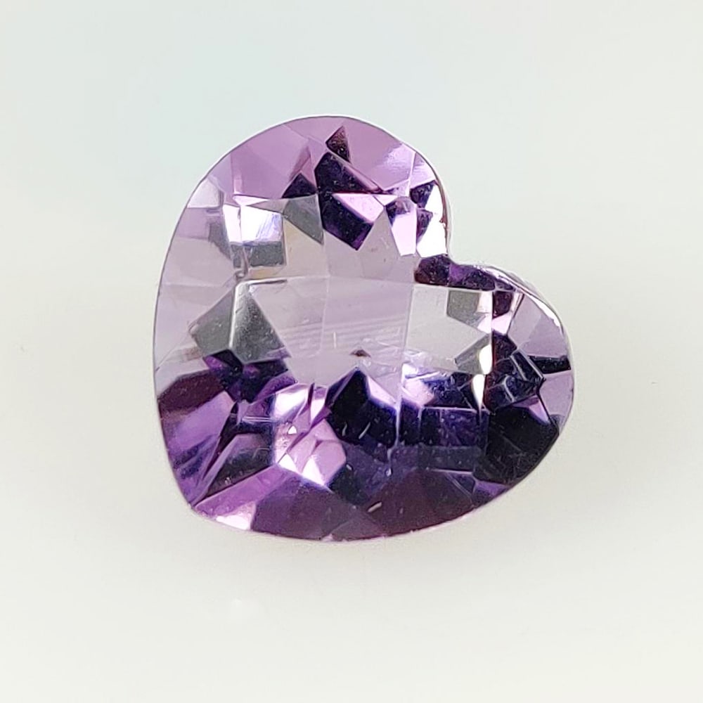 5.66 Ct Natural Purple Amethyst Heart Cut (1 of 2)