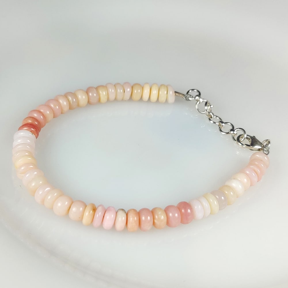 29.53 Ct Natural Pink Opal 7" Round Beads bracelet (1 of 3)