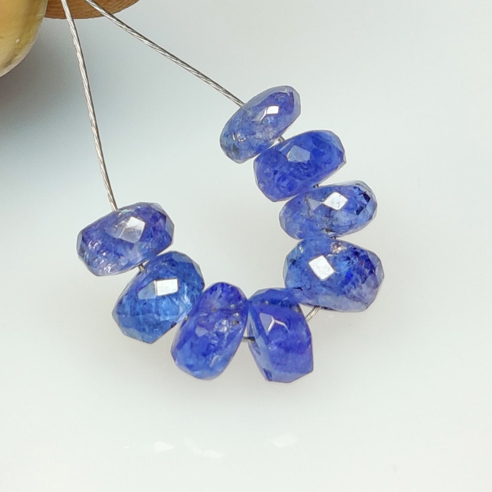 7.60 Ct Natural Tanzanite Round Cut Beads: Weight - 7.60 Ct / Dimensions - 5.40 - 5.60 mm / 8 Pc's / Shape & Cut - Round Cut Beads / Transparency - Transparent / Origin - Tanzania / Comments - Standard Heated