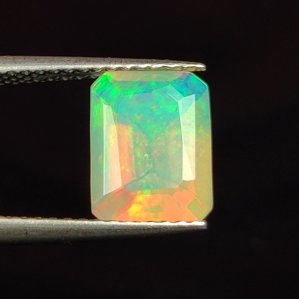 1.51 Ct Natural Multicolor Welo Opal Top Fire Octagon Cut (1 of 2)