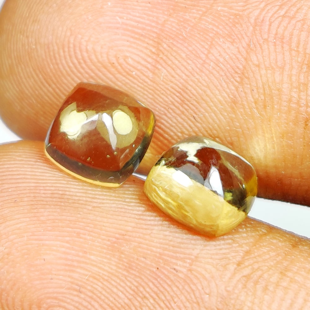 2.73 Ct Natural Lemon Quartz Cushion Cab Pair: Weight - 2.73 Ct / Size - 6.80 x 6.80 x 4.50 mm / 2 PC's / Shape - Cushion Cab / Clarity - VVS / Origin - Brazil / Treatment - Heated