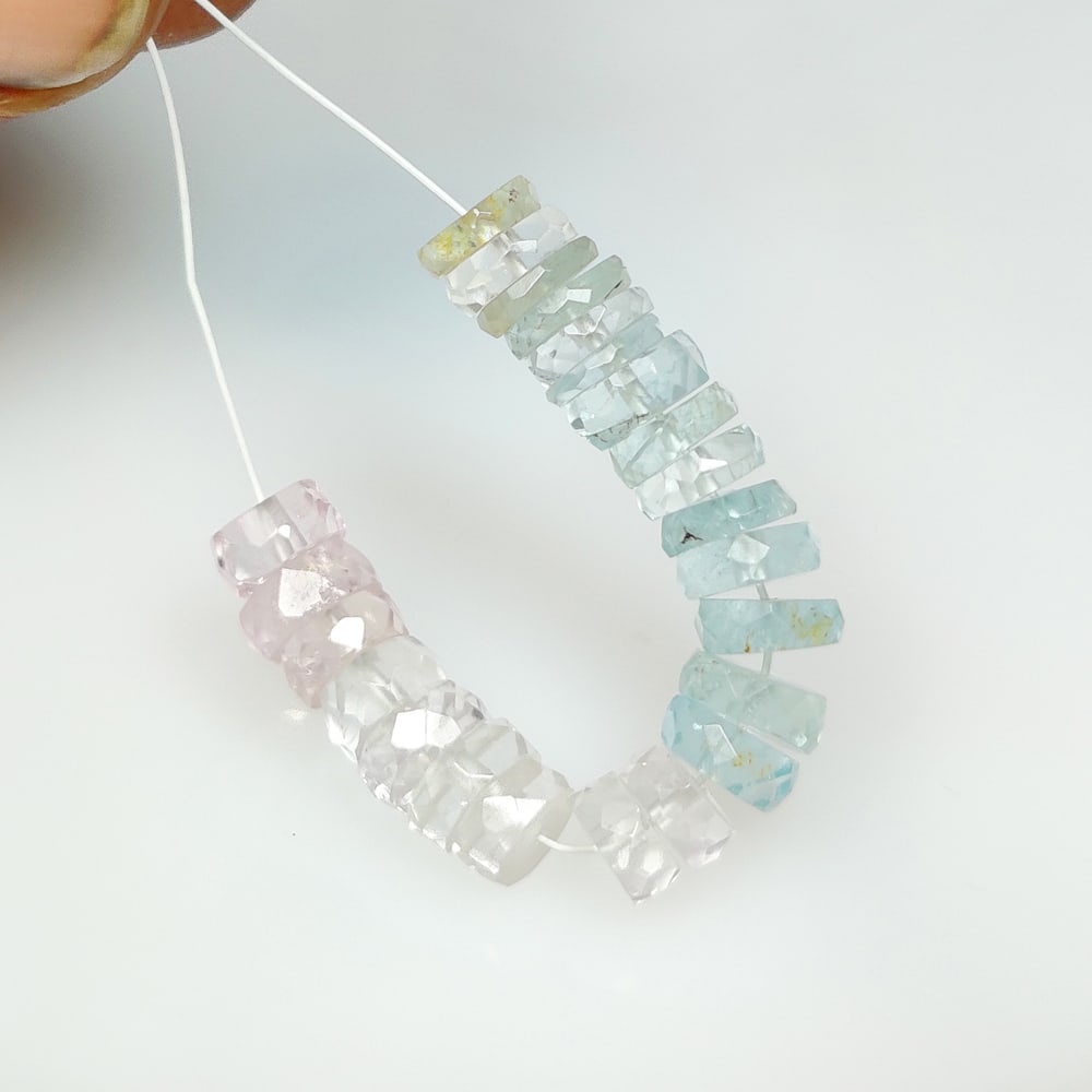13.29 Ct Natural Aquamarine & Morganite Round Cut Beads: Weight - 13.29 Ct / Dimensions - 5.60 - 6.10 mm / 23 Pc's / Shape - Round Cut Beads / Color - Baby Blue & Light Pink / Clarity - Opaque / Origin - Mozambique / Treatment - None