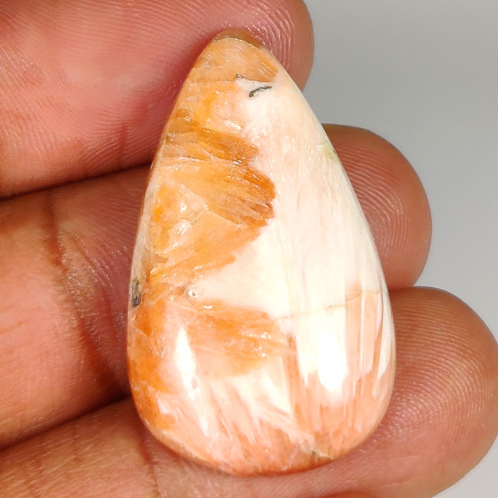 26.70 Ct Natural Scolecite Pear Cab (1 of 2)