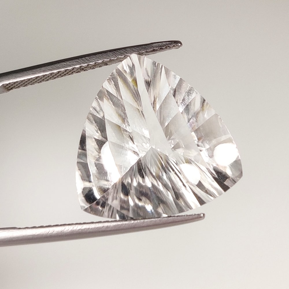 14.01 Ct Natural Colorless Quartz Trillion Cut (1 of 2)