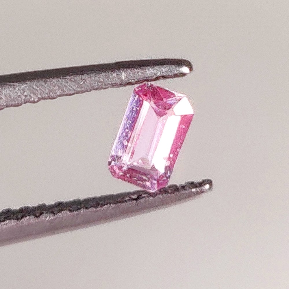 0.29 Ct Natural Pink Sapphire Octagon cut (1 of 2)