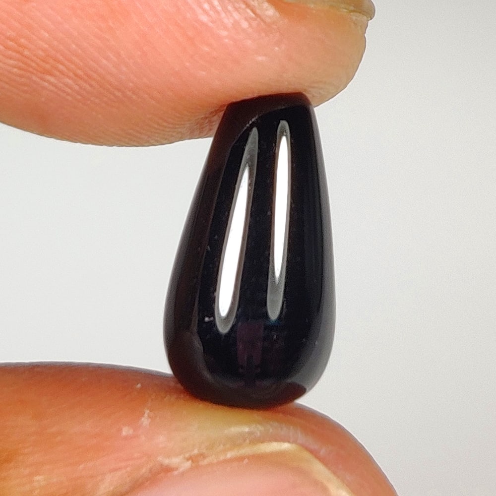 4.38 Ct Natural Black Onyx Pear Drop (1 of 2)