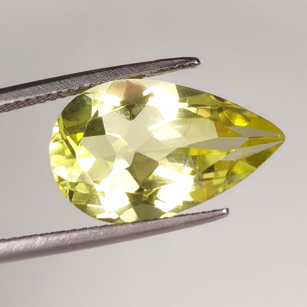 8.66 Ct Natural Lemon Quartz Pear Cut (1 of 2)