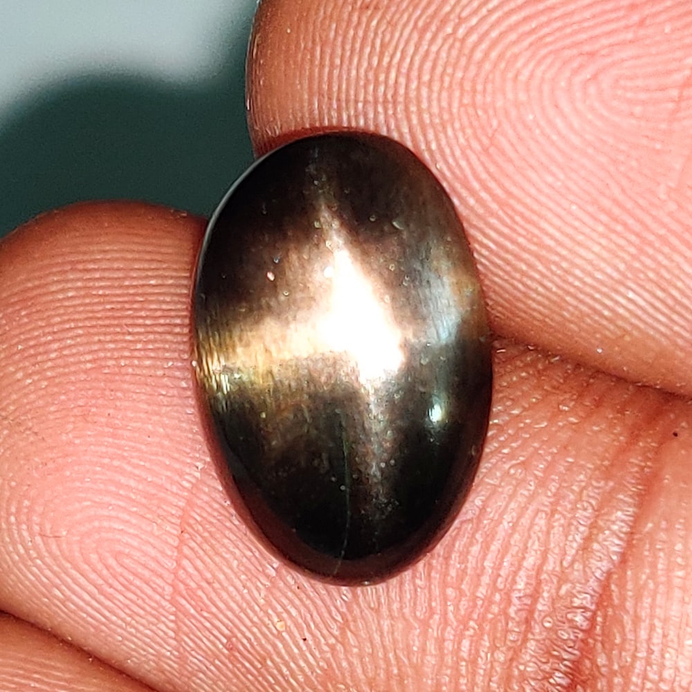 4.56 Ct Natural Star Garnet Oval Cab (1 of 2)
