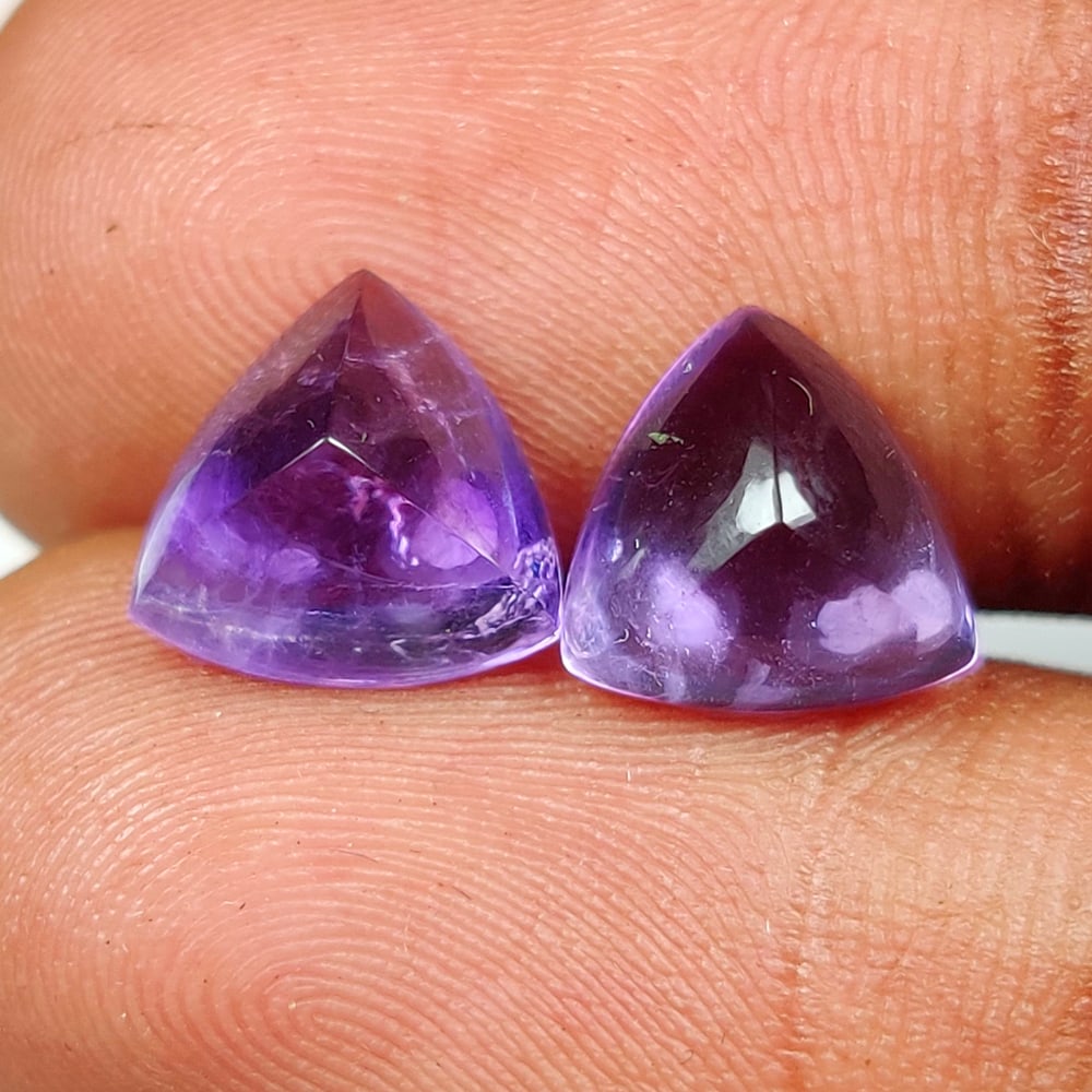 4.65 Ct Natural Purple Amethyst Trillion Sugar Loupe Pair (1 of 2)
