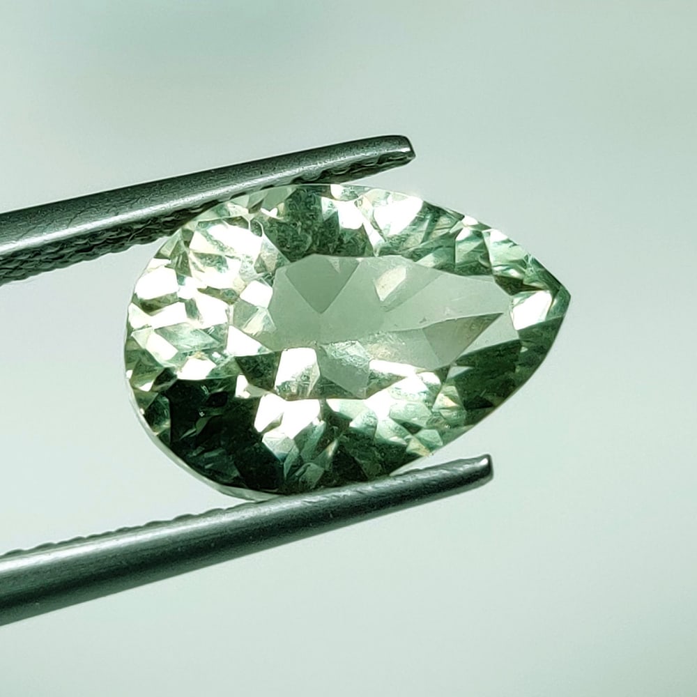 4.64 Ct Natural Green Amethyst Pear Modify Cut (1 of 2)