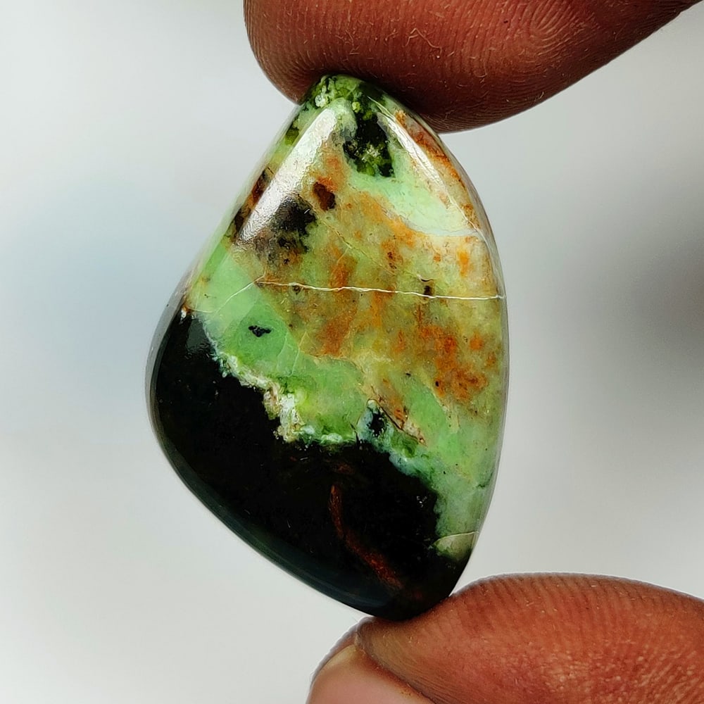 22.53 Ct Natural Chrome-Chalcedony Fancy Cab (1 of 2)
