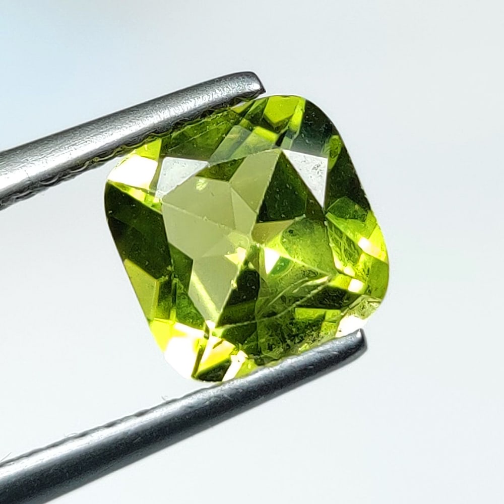 1.54 Ct Natural Green Peridot Cushion Cut (1 of 2)