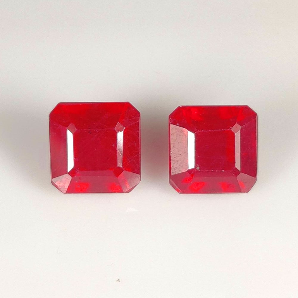 9.83 Ct Natural Pinkish Red Ruby Square Octagon Cut (1 of 2)