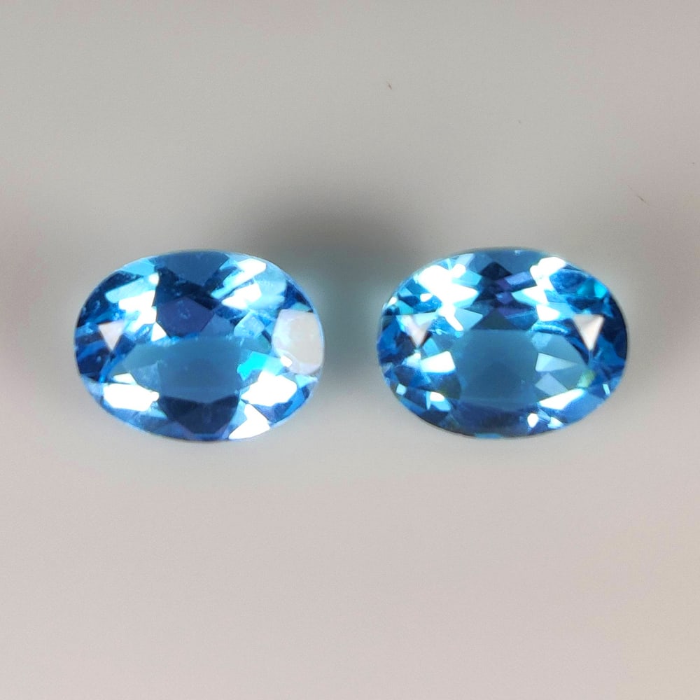 4.41 Ct Natural Blue Topaz Oval Cut Pair (1 of 2)