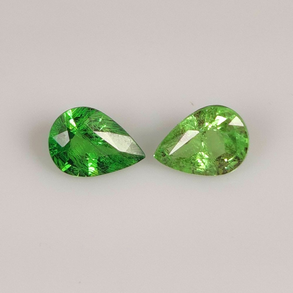 1.40 Ct Natural Green Tsavorite Pear Cut Pair (1 of 2)