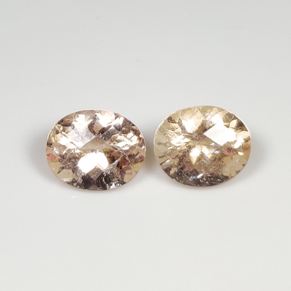 6.45 Ct Natural Peach Pink Morganite Oval Cut Pair (1 of 2)