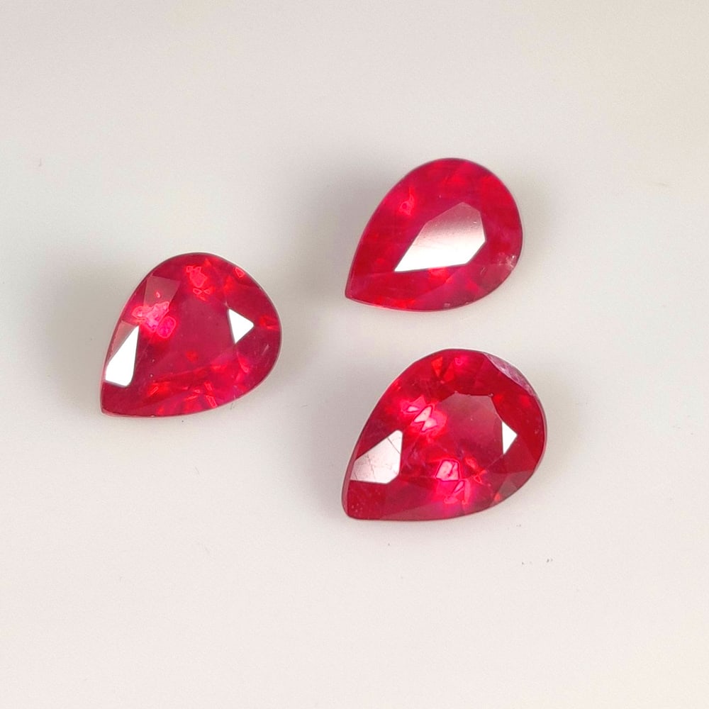 4.49 Ct Natural Pinkish Red Ruby Pear Cut Set (1 of 3)