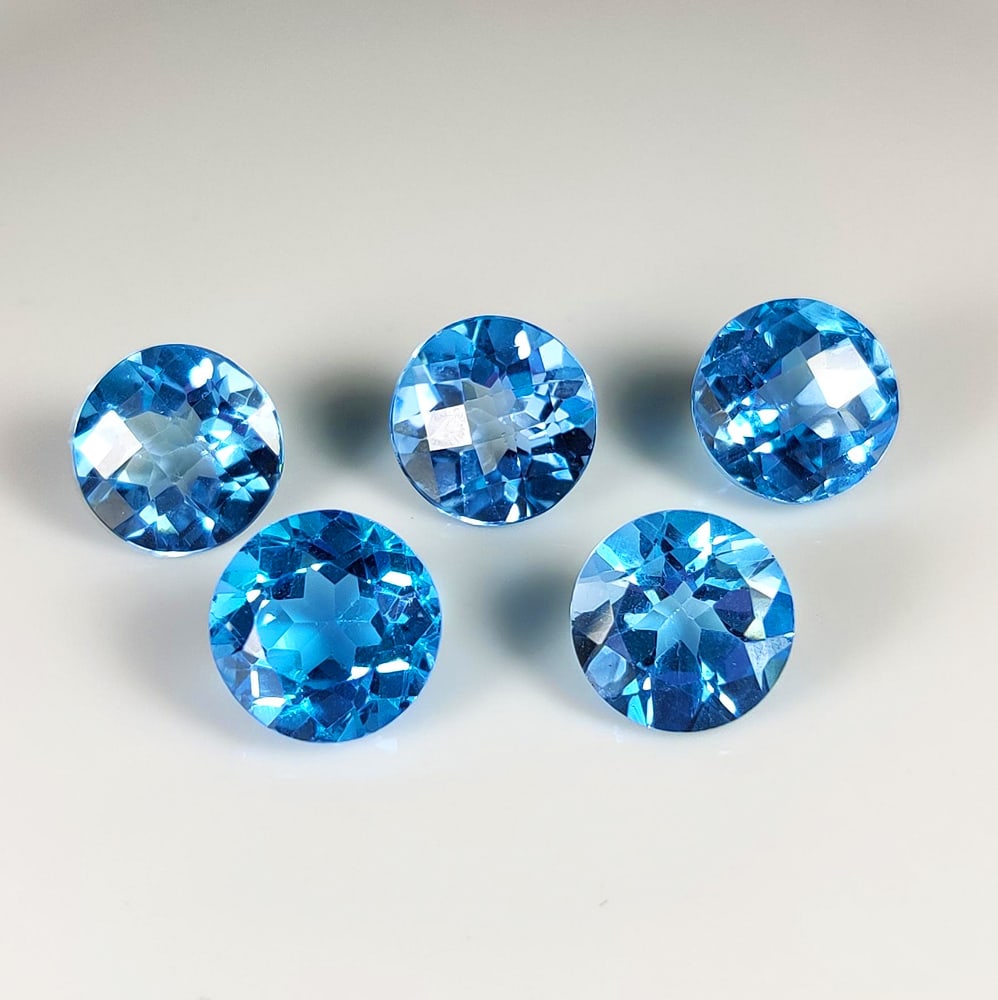 23.31 Ct Natural Blue Topaz Round Cut Set (1 of 3)