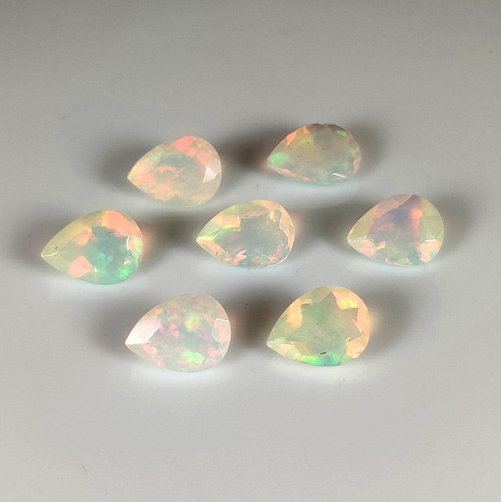 4.25 Ct Natural Multicolor Welo Opal Flash Fire Pear Cut Set (1 of 3)