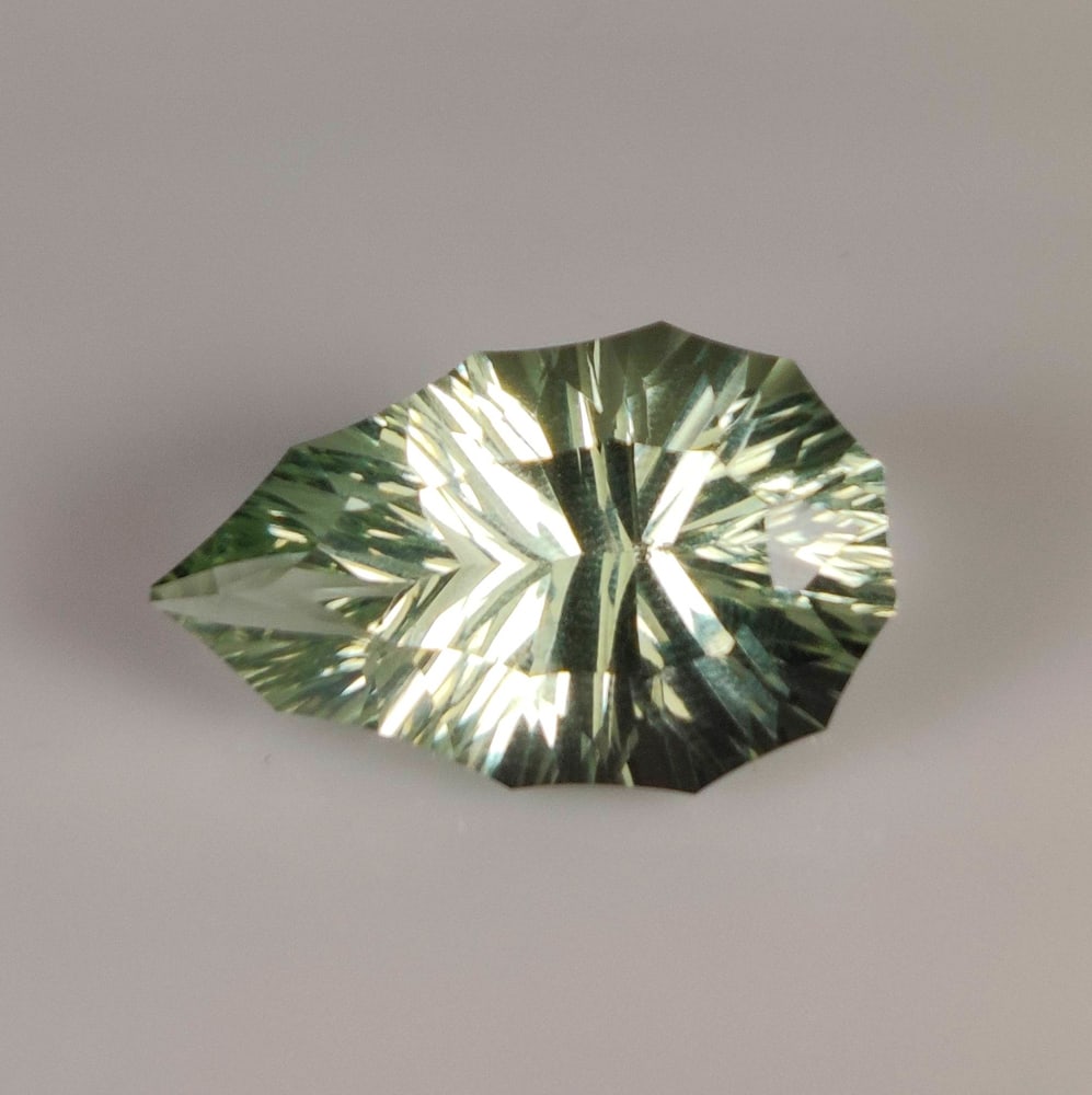 20.00 Ct Natural Green Amethyst Fancy Pear Cut (1 of 2)