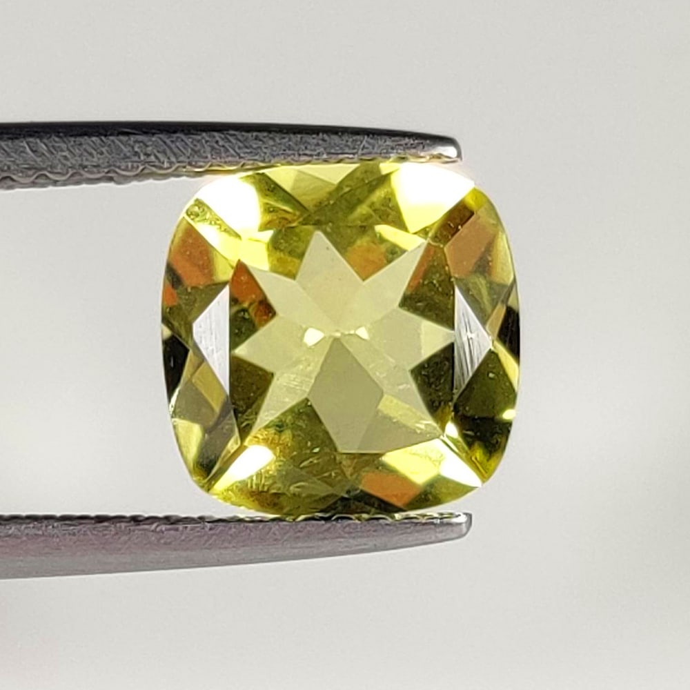 2.36 Ct Natural Lemon Quartz Cushion Cut (1 of 2)