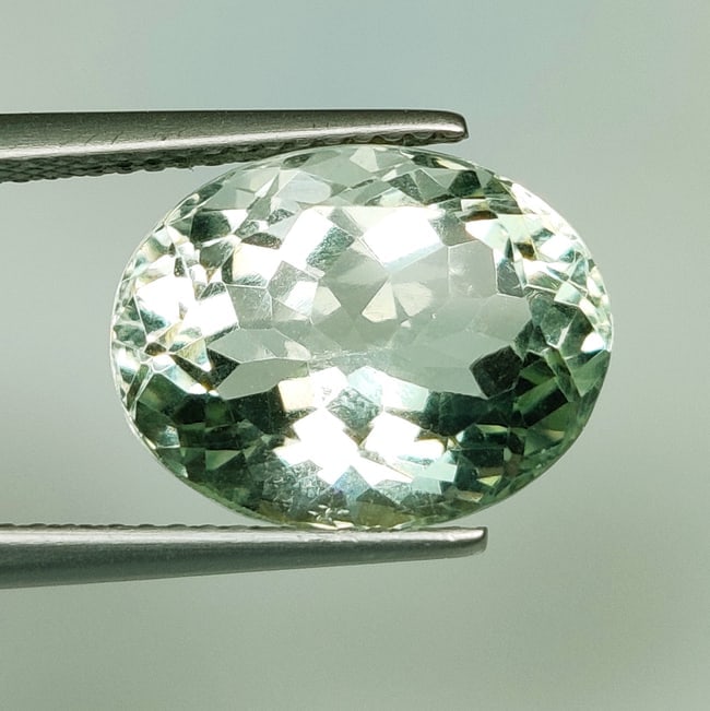 7.97 Ct Natural Green Amethyst Oval Cut (1 of 2)