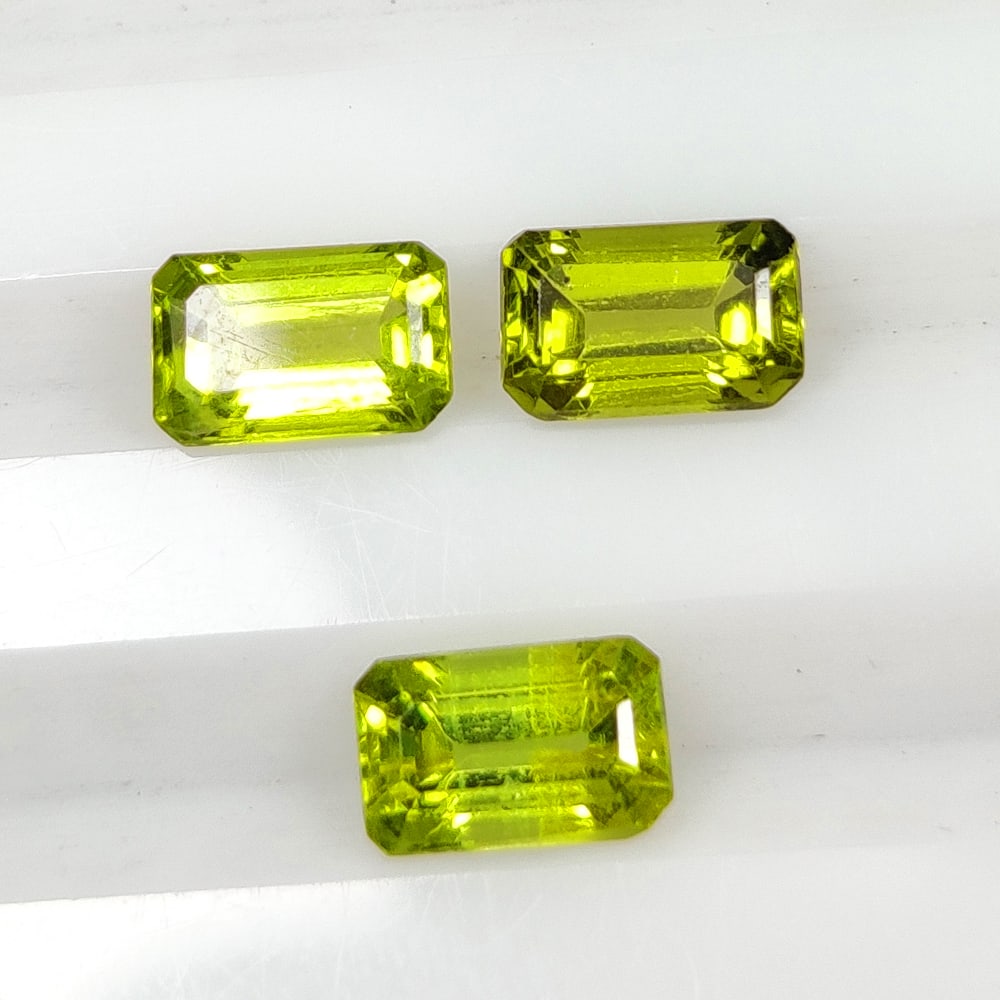 2.06 Ct Natural Green Peridot Octagon Cut Set (1 of 2)
