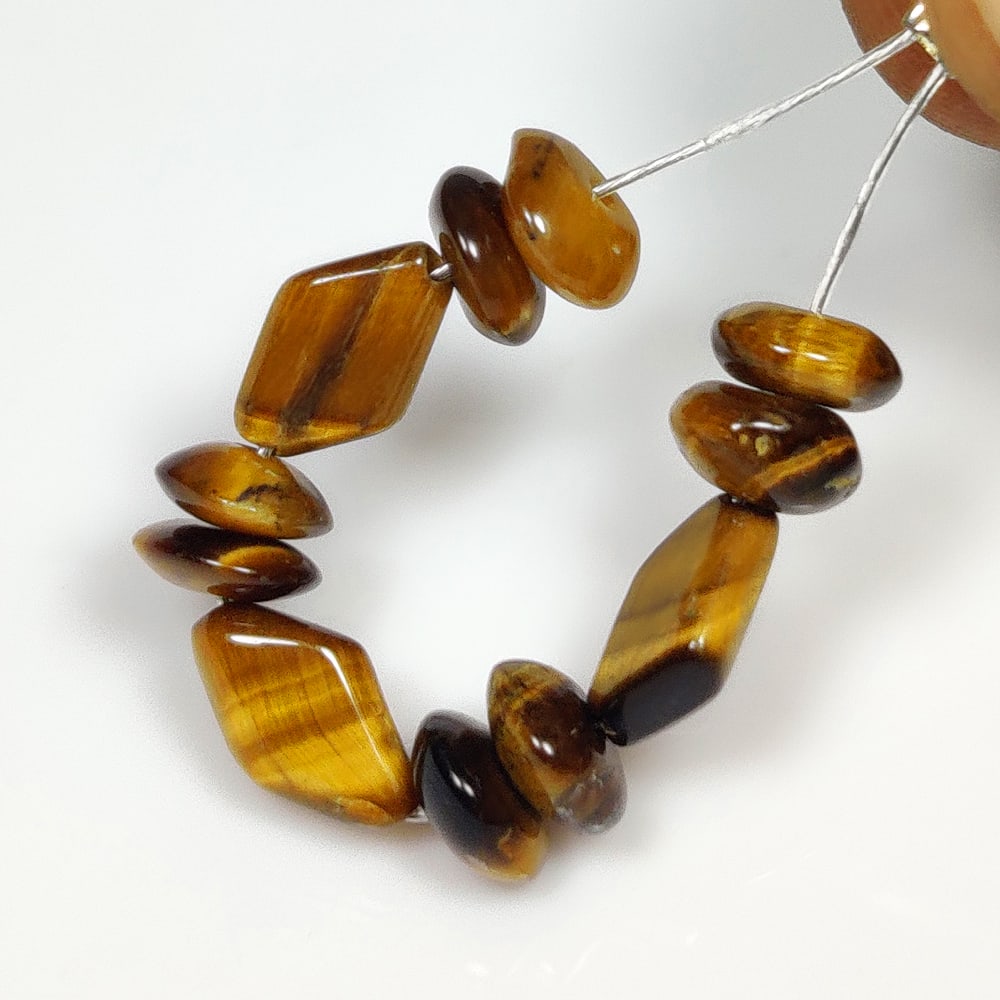 9.40 Ct Natural Tiger Eye Mixed Beads (1 of 2)