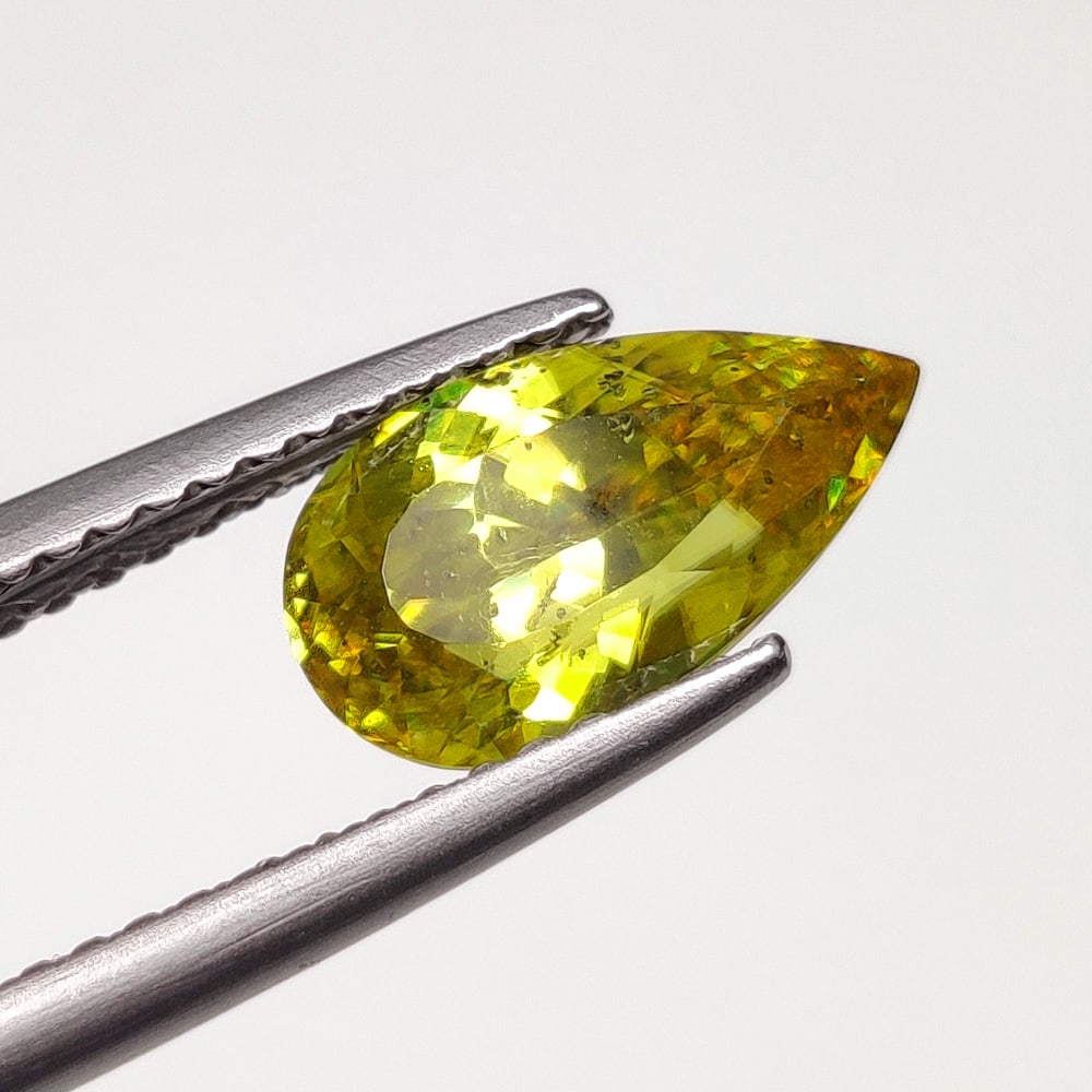 1.86 Ct Natural Sphene Pear Cut (1 of 2)