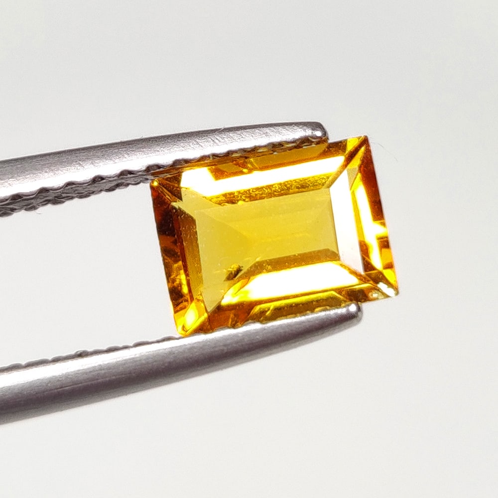 0.80 Ct Natural Citrine OCtagon Cut (1 of 2)