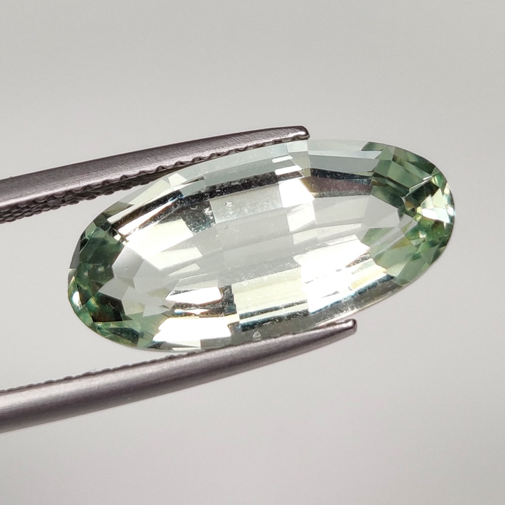 7.02 Ct Natural Green Amethyst Oval Cut (1 of 2)