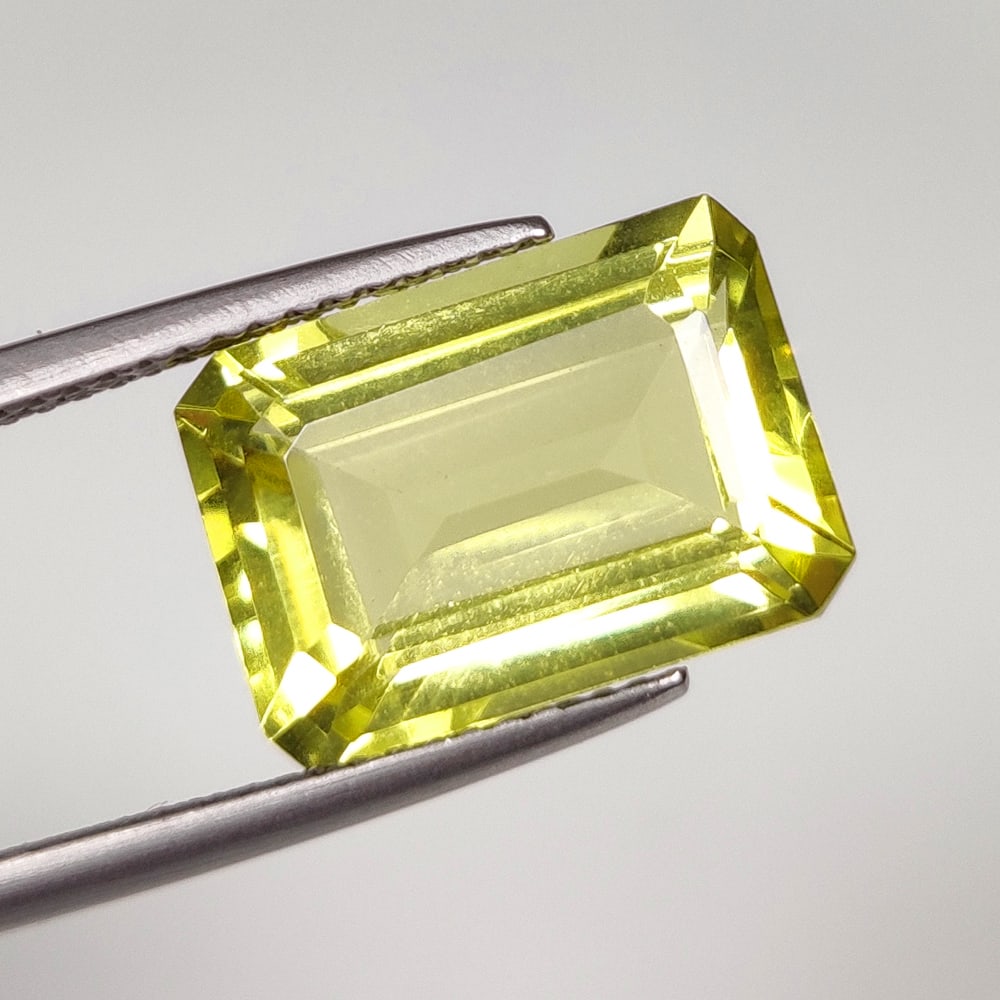 6.74 Ct Natural Lemon Quartz Emerald Cut (1 of 2)