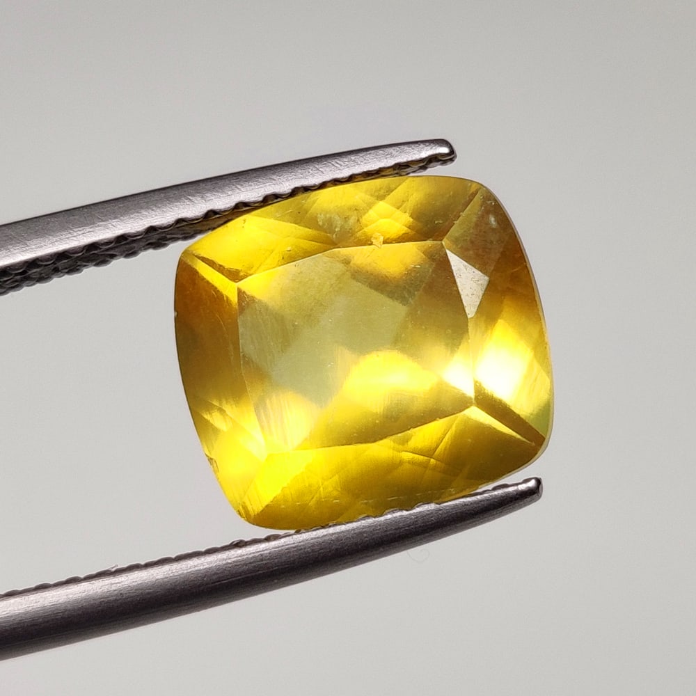 3.84 Ct Natural Yellow Flourite Cushion Cut (1 of 2)