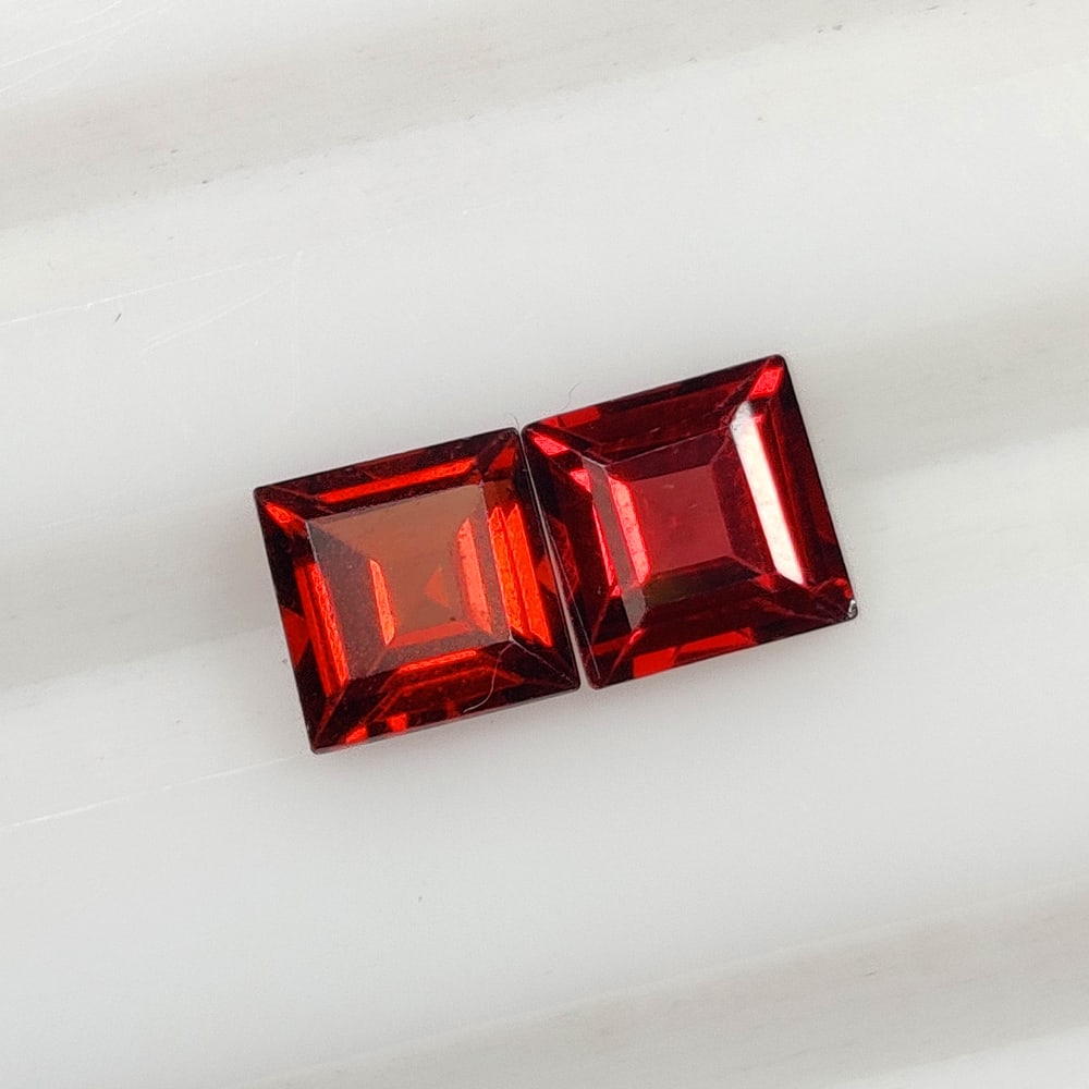 1.68 Ct Natural Almandite Garnet Square cut Pair (1 of 2)