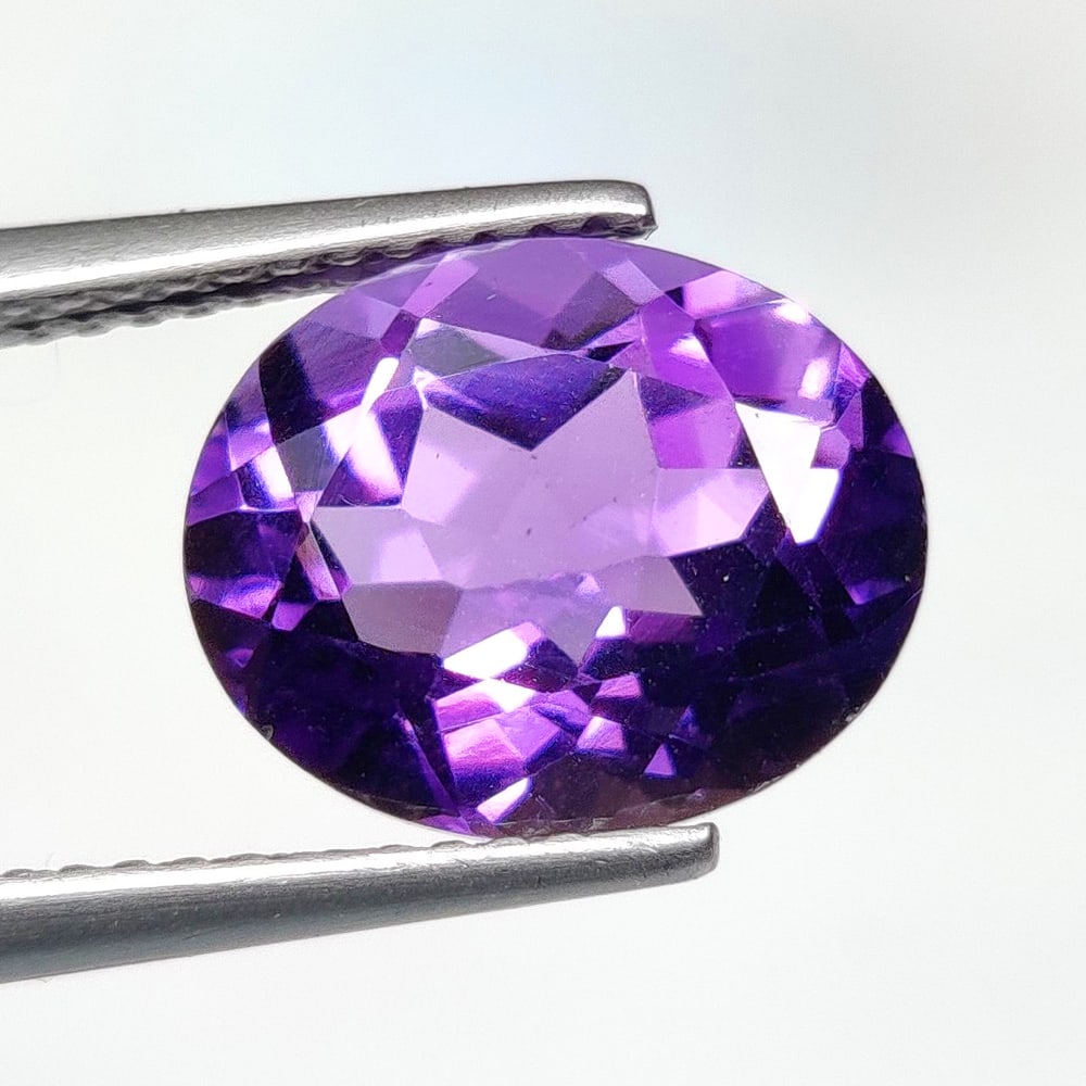3.93 Ct Natural Purple Amethyst Oval Cut (1 of 2)